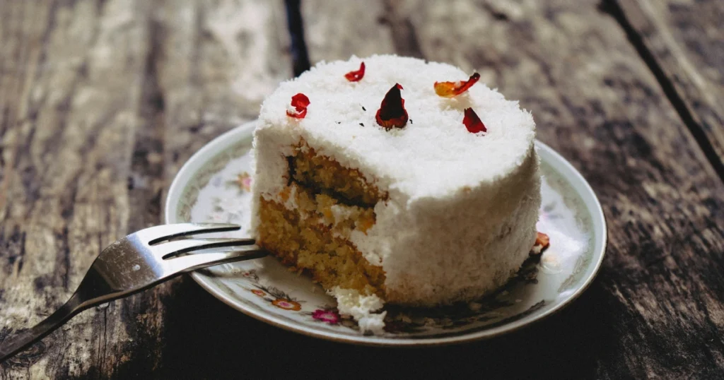 tom cruise coconut cake