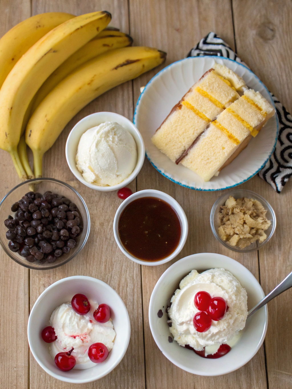 banana split cake recipe ingredients